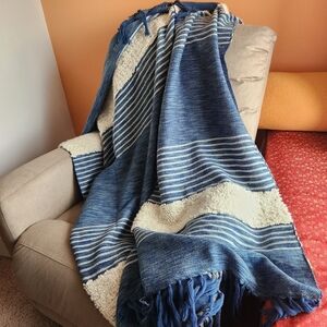 MALAGOON Blanket Throw Blue White Stripes Wool Blend Textured Fringe 59 x 50